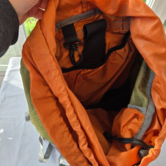 High Sierra Summit 45 Green and Gray Internal Frame Backpack - Picture 10 of 11